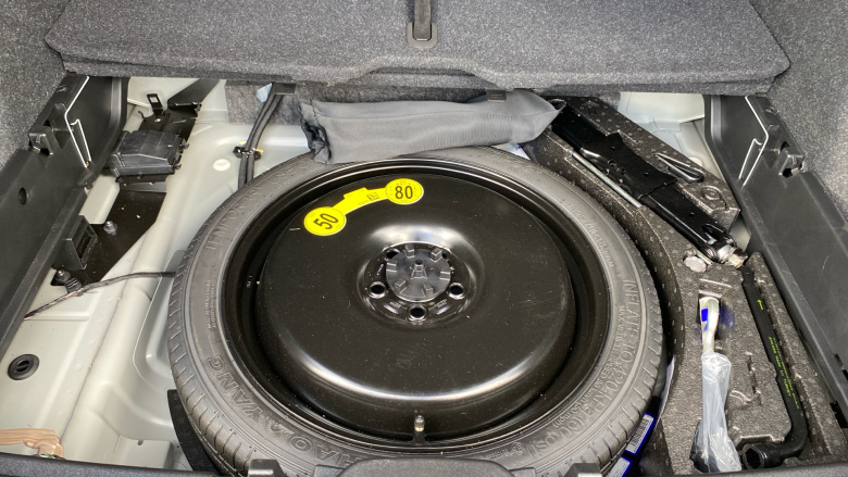 Volvo XC40 2.0 B3P Ultimate Dark 5dr Auto Petrol Estate